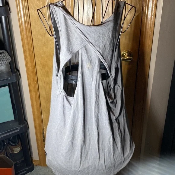 Tank top​​​ - Picture 2 of 4
